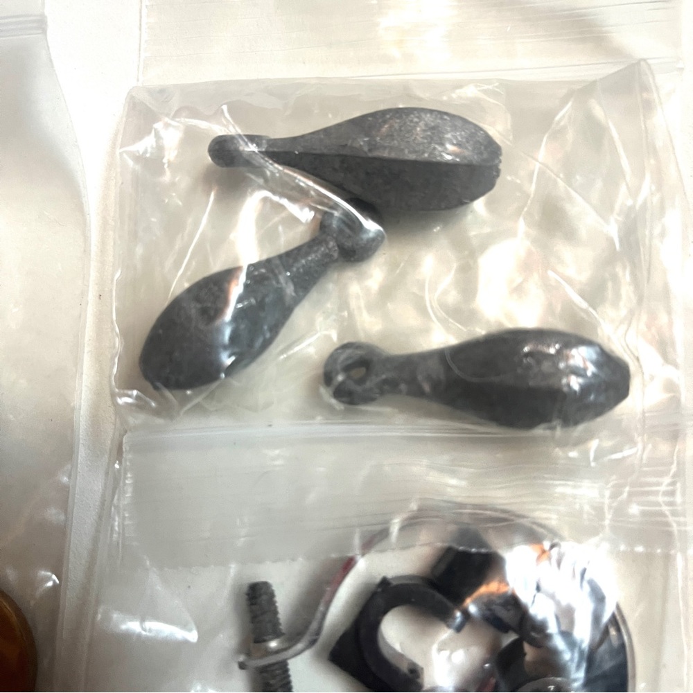 Assorted Metal Hardware Set - Picture 4 of 11